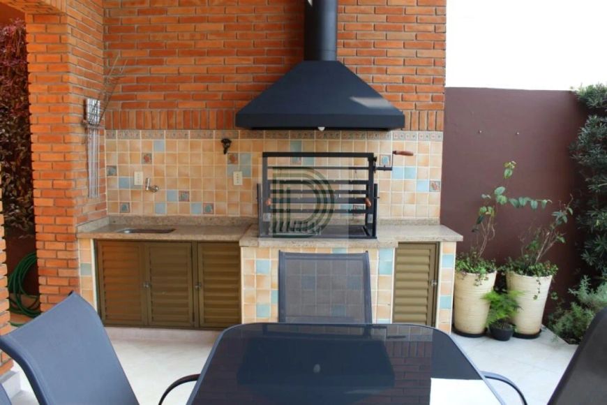 Maravilhosa residência no Parque dos Príncipes, terreno com 563m²