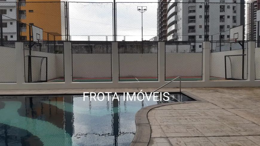 Torre de Windsor, 150m², 3 suites, 2 vagas de garagem.