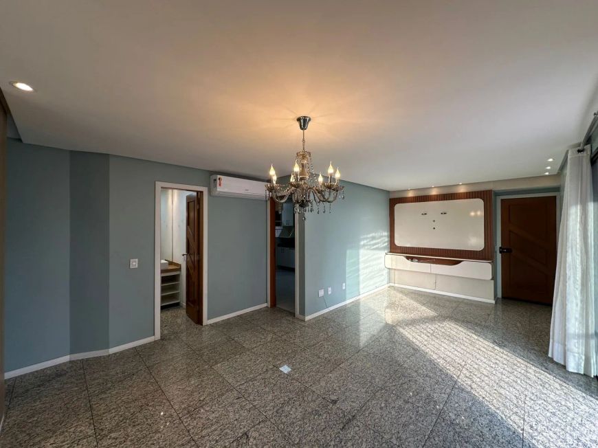 Ed Village Classic- 3 suites- 19° andar- 960 mil