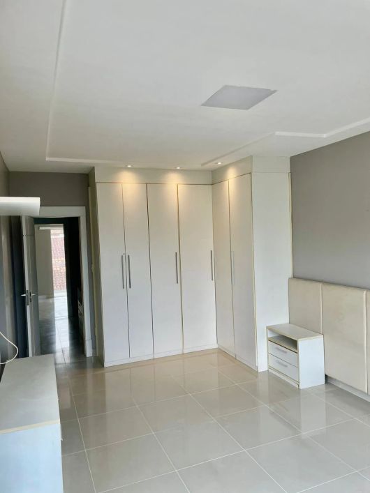 Casa 4 suítes no Jardim Espanha