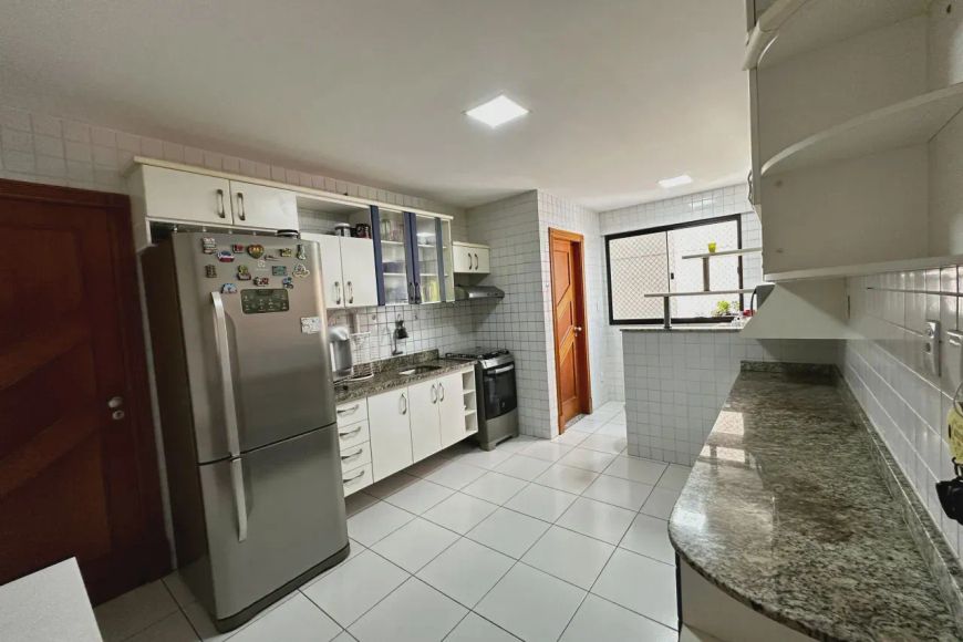 Village Classic: Apartamento no Umarizal 125m² 3 Suítes 2 Vg Garagem