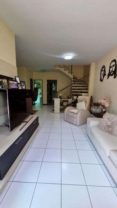 Bacelar Imóveis vende casa no Cidade Jardim I com 4 quartos
