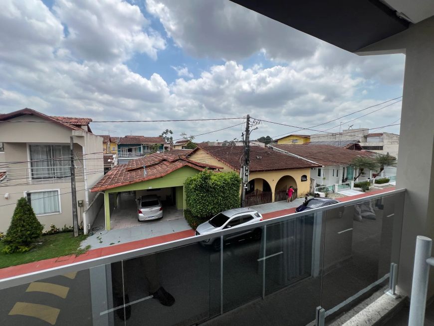 CASA NO ALTOS DE PINHEIRO