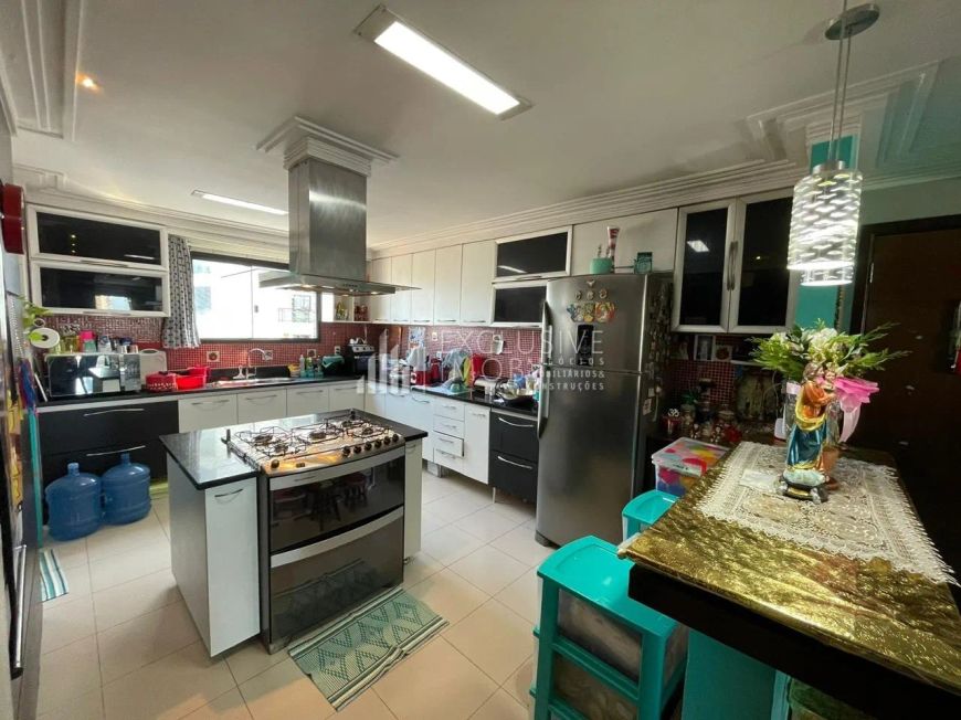 ED. GAROTA DE IPANEMA, APTO DE 128 METROS, 3 SUÍTES E 4 BANHEIROS
