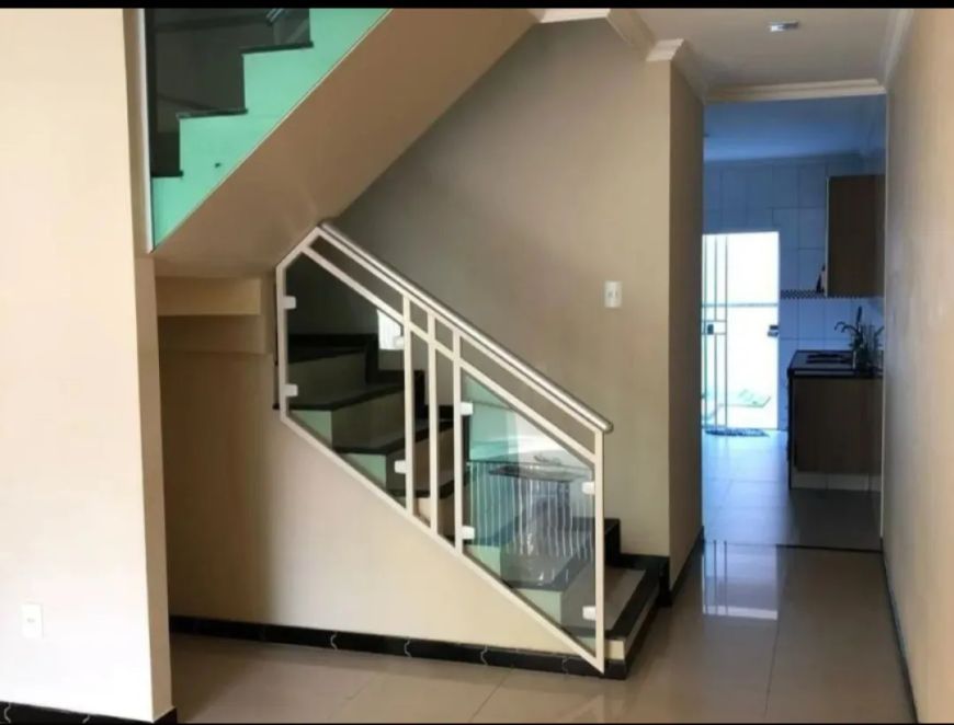 Casa Fernando guilhon 4/4 sendo 3 Suítes