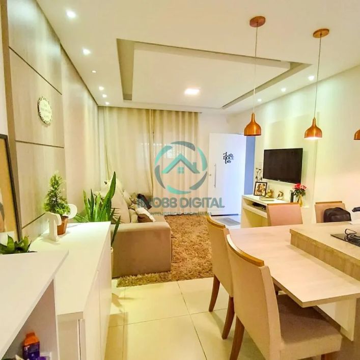 CASA COM 2 DORMITÓRIOS SENDO 1 SUÍTE E 2 VAGAS NA GARAGEM EM TREMEMBÉ