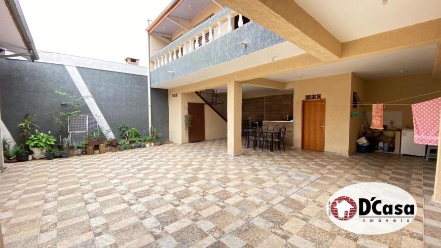 Casa térrea à venda com 4 quartos e edícula assobradada, bairro Flor do Valle, Tremembé - SP