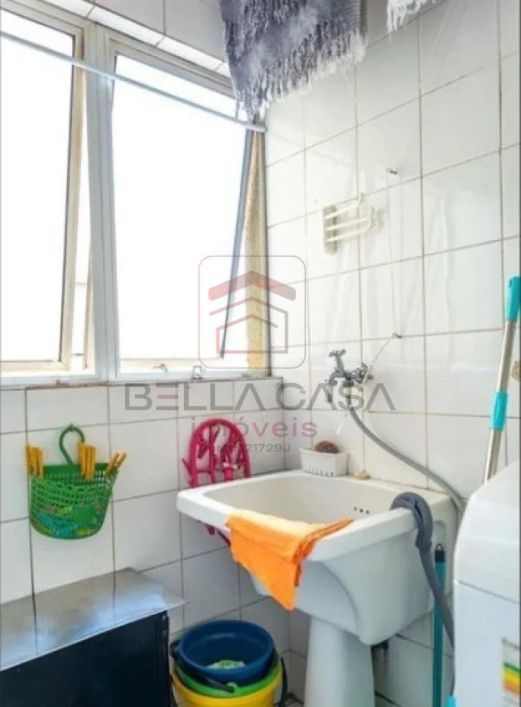 Apartamento de 2 dormitórios na região da Água Rasa