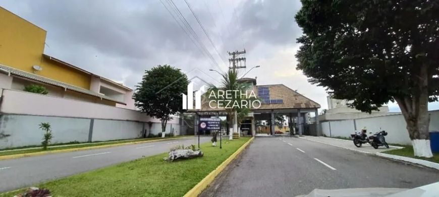 Casa em Condomínio com 03 Dormitórios sendo uma suíte à venda, 160m² - Condomínio Parque das Araucár