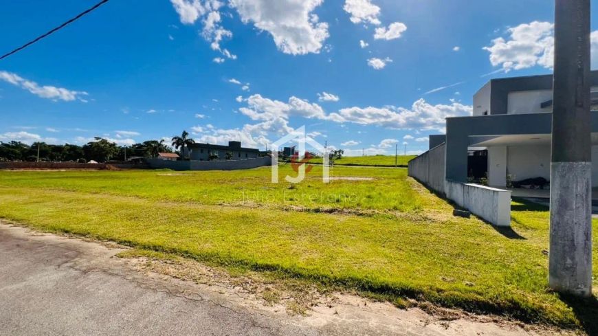 Terreno à venda com 1.201,22 m² - Condomínio Village da Serra - Tremembé/SP