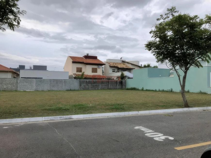 Terreno à Venda em Campos do Conde II, Tremembé - R$371 mil