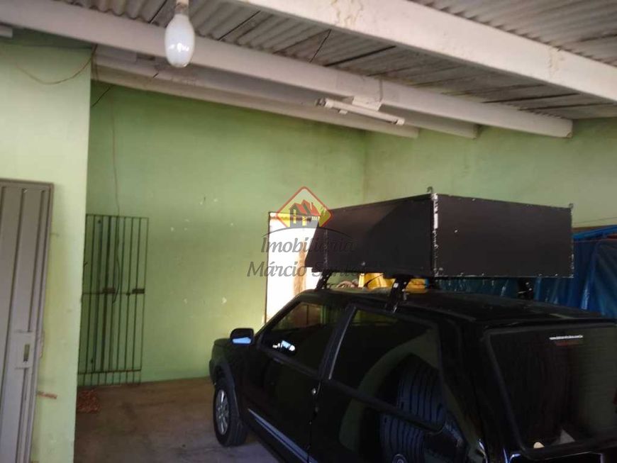 Linda casa com edícula no Parque das Fontes!