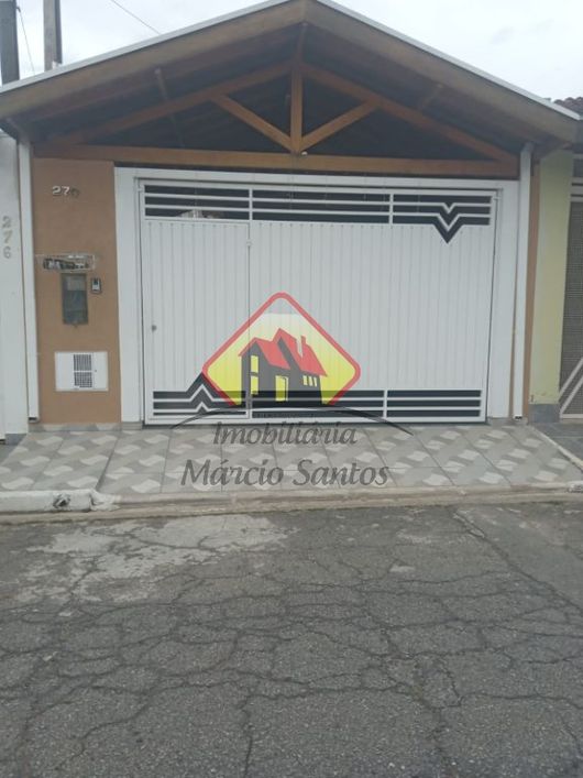 Venda de Casas / Padrão na cidade de Tremembé