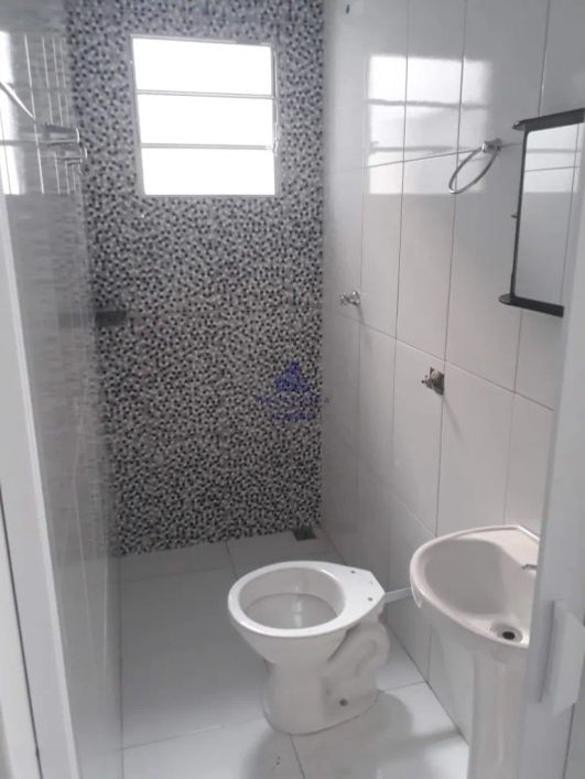 Kitnet à venda em Tremembé-SP, bairro Loteamento Residencial Vale das Flores. 2 quartos, 1 sala, 1 b