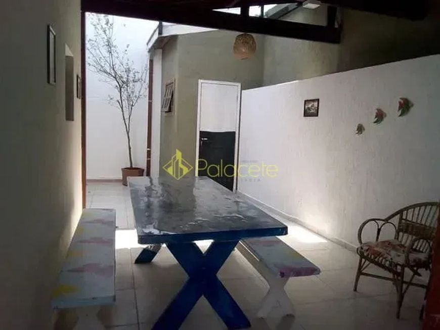 Casa à venda 3 Quartos, 1 Suite, 2 Vagas, 250M², Aterrado, Tremembé - SP