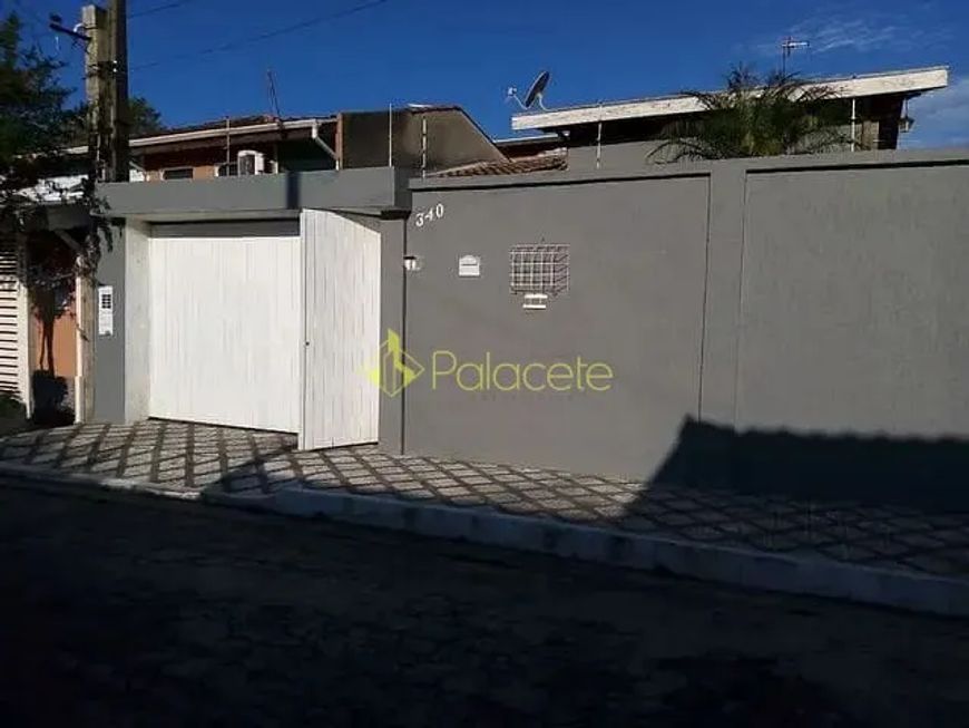 Casa à venda 3 Quartos, 1 Suite, 2 Vagas, 250M², Aterrado, Tremembé - SP
