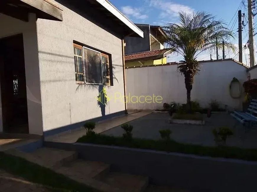 Casa à venda 3 Quartos, 1 Suite, 2 Vagas, 250M², Aterrado, Tremembé - SP
