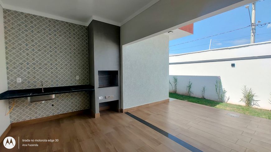 Casa de condomínio térrea para venda tem 157 m² com 3 quartos