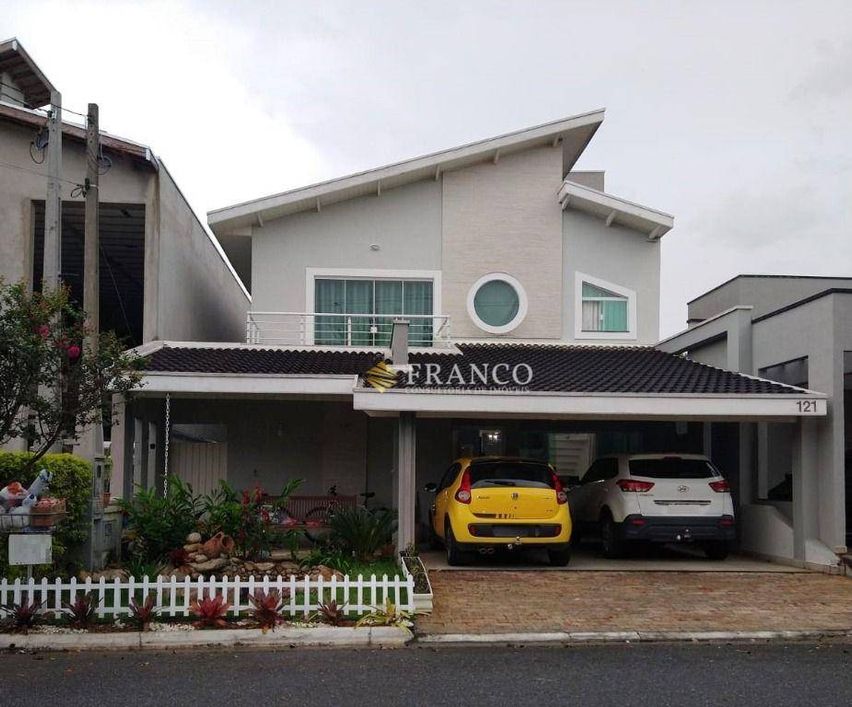 Sobrado com 3 dormitórios à venda, 300 m² - Campos do Conde Louvre - Tremembé/SP