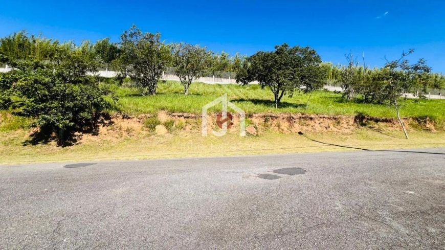 Terreno à venda com 1.099,05 m² - Condomínio Village da Serra - Tremembé/SP