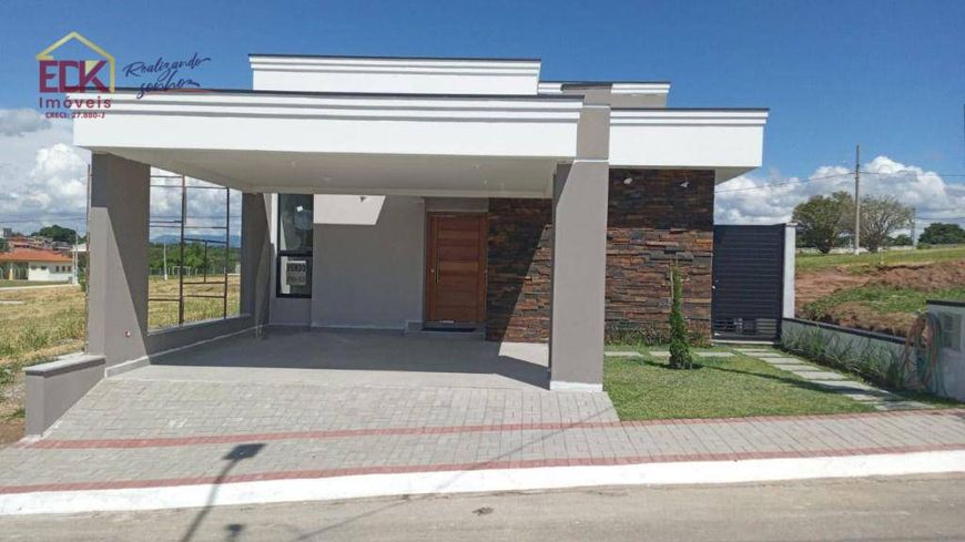 Casa com 3 dormitórios à venda, 122 m² por R$ 780.000,00 - Estrada Nova Taubaté - Tremembé/SP
