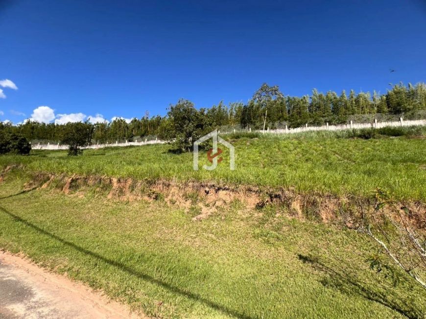 Terreno à venda com 1.098,02 m² - Condomínio Village da Serra - Tremembé/SP