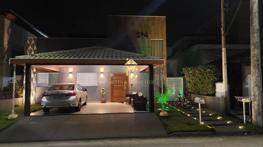 Casa a Venda no Condomínio Campos do Conde