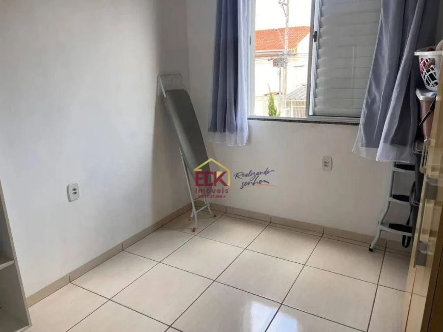 Apartamento com 2 dormitórios à venda, 52 m² por R$ 160.000 - Flor Do Vale - Tremembé/SP