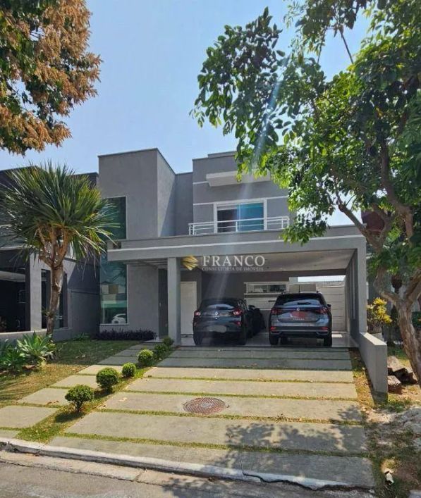 Sobrado com 3 dormitórios à venda, 294 m² por R$ 1.380.000,00 - Campos do Conde Louvre - Tremembé/SP