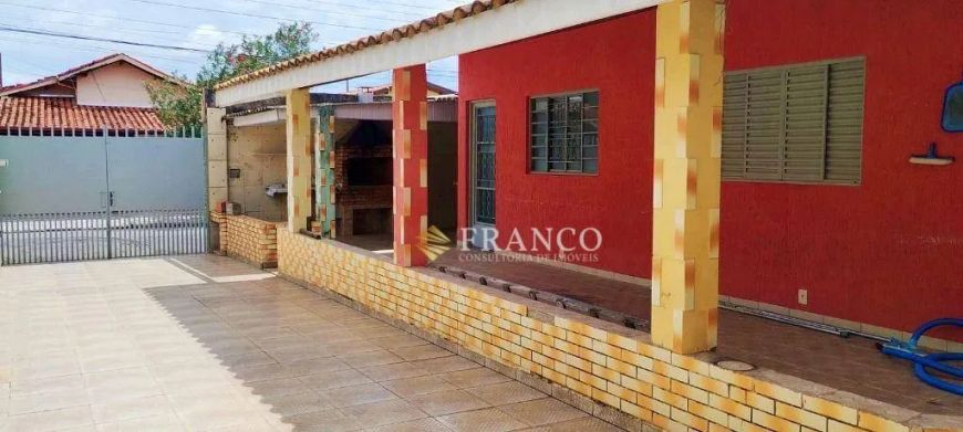 Sobrado com 3 dormitórios à venda, 218 m² - Jardim dos Eucaliptos - Tremembé/SP