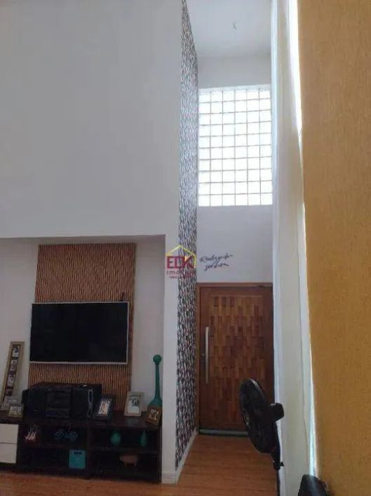 Casa com 3 dormitórios à venda, 199 m² por R$ 1.166.000 - Campos do Conde Versailles - Tremembé/SP