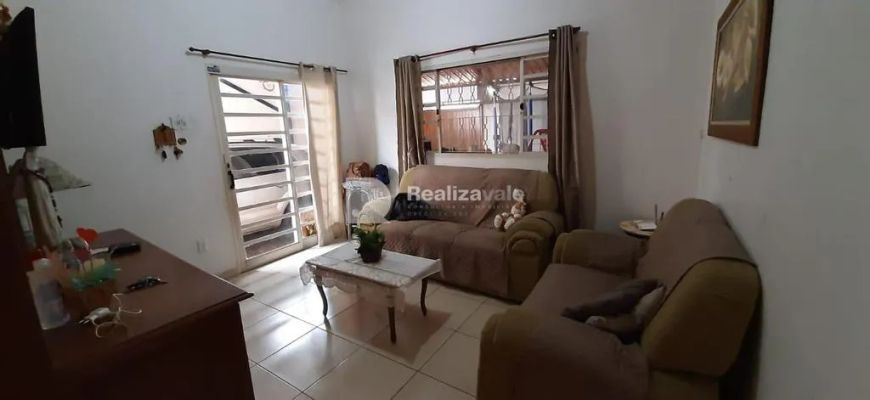 Venda | Sobrado com 200 m², 3 dormitório(s), 4 vaga(s). Jardim Santana, Tremembé