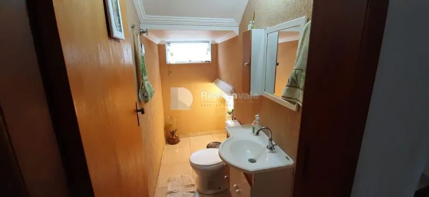 Venda | Sobrado com 200 m², 3 dormitório(s), 4 vaga(s). Jardim Santana, Tremembé