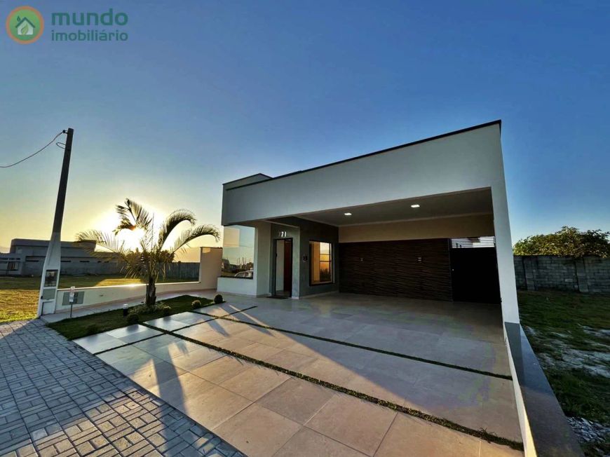Casa à Venda em Condomínio Pérola do Vale, Tremembé - 3 suítes