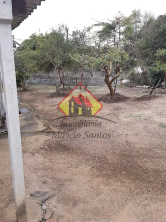 Terreno com 893m² em Localização de forte fluxo de Veículos, bom para Residência, excelente para Com