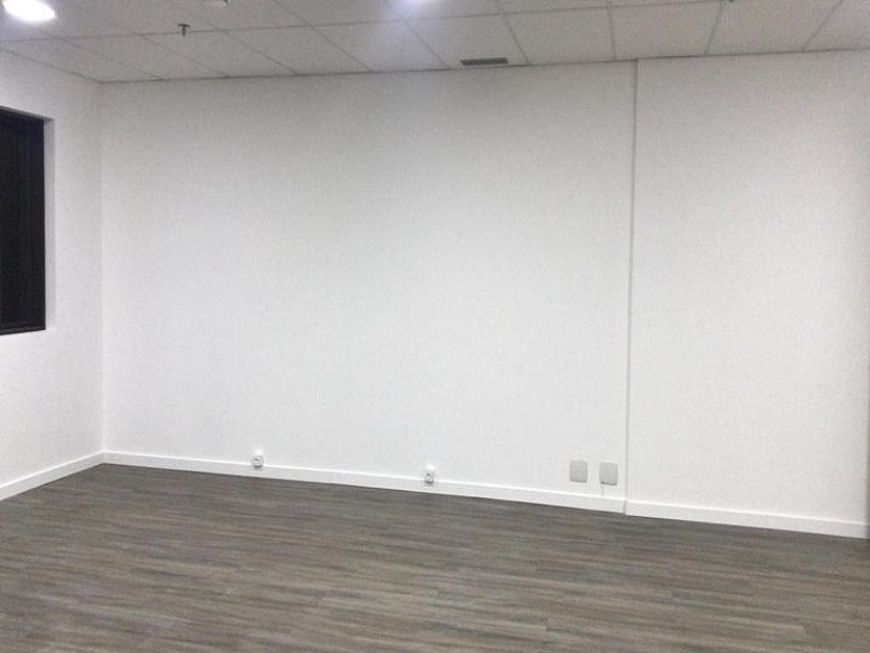 Sala comercial à venda no bairro Barra Funda.