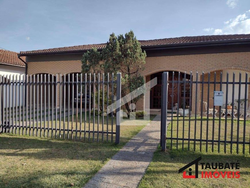 Casa com 3 dormitórios à venda, 596 m² por R$ 1.050.000,00 - Loteamento Eldorado - Tremembé/SP