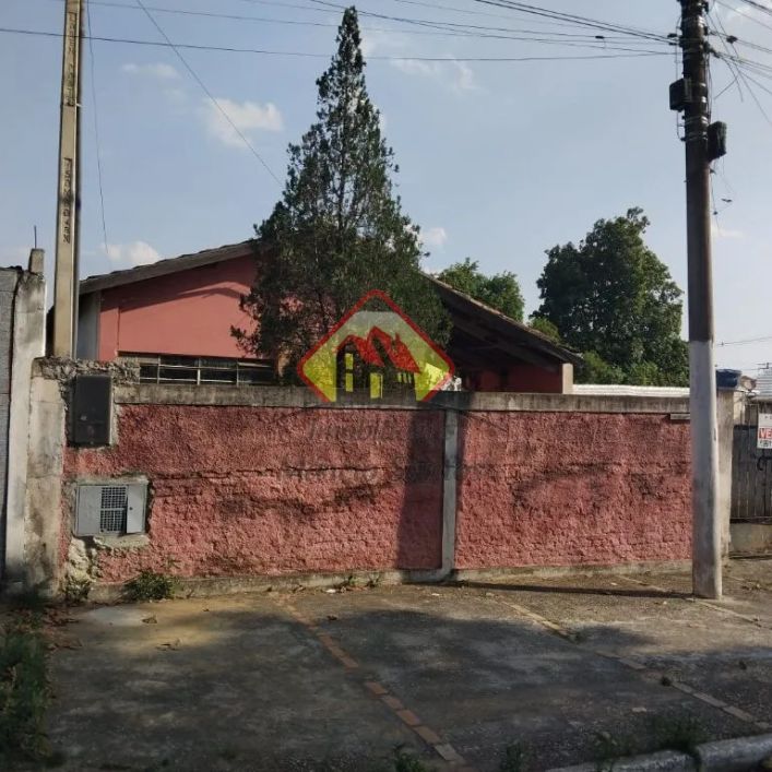 Casa muito bem localizada em terreno Inteiro em Tremembé Vale do Paraiba São Paulo
