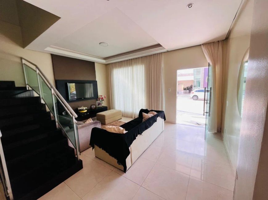 Casa condomínio Parque Verde, 04 suítes, 02 vagas, espaçou gourmet.