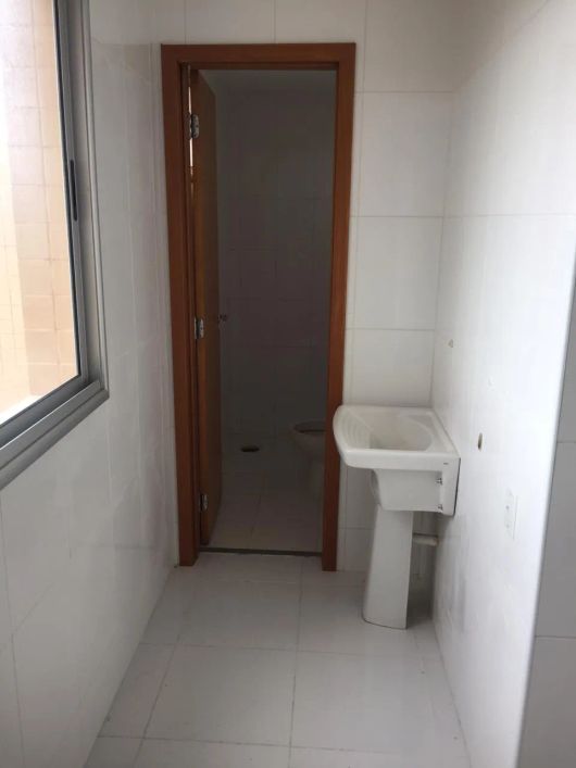 Edifício Real Dom Pedro, andar alto, 77m², 2 quartos sendo 1 suíte, 1 vaga, Umarizal