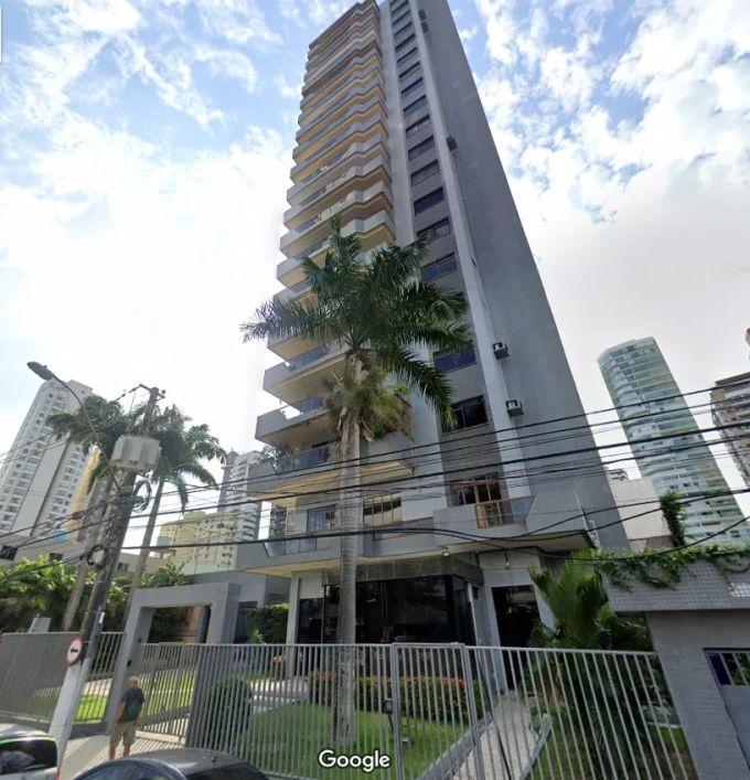 Apartamento Ed Ville Saint Paul - 280 m² com 4 suítes e 3 vagas - Umarizal - Belém - PA