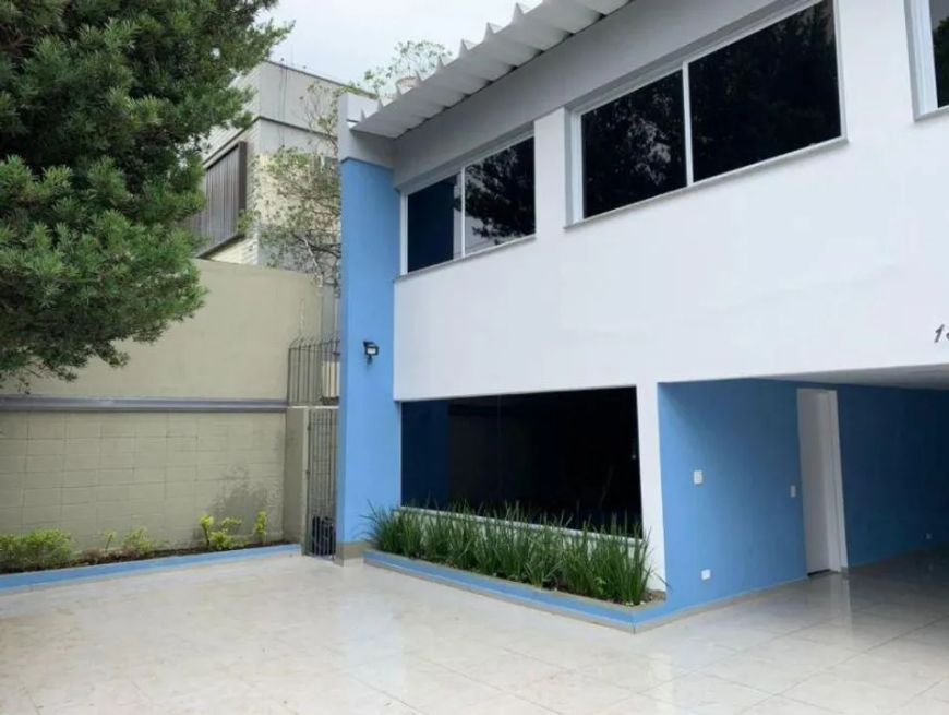 Casa Comercial para Venda em São Paulo, Vila Mariana, 5 dormitórios, 3 suítes, 2 banheiros, 8 vagas