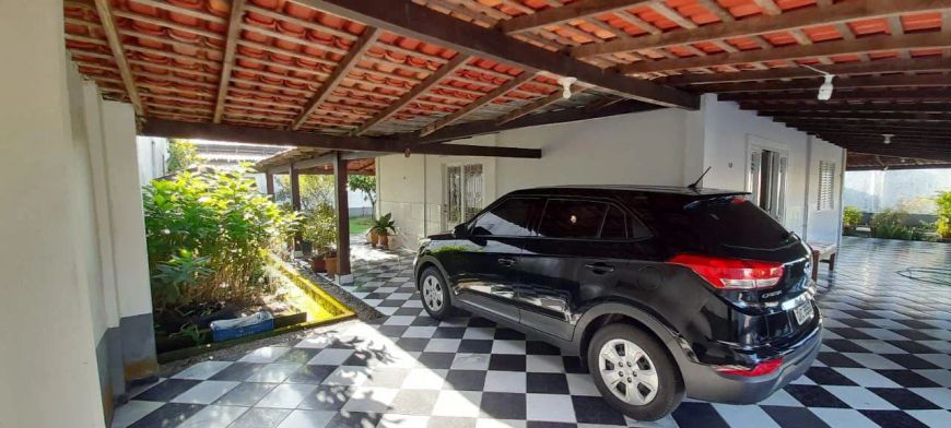OPORTUNIDADE !!! CASA NO COND ALTOS DE PINHEIRO 400m2 DE ÁREA.