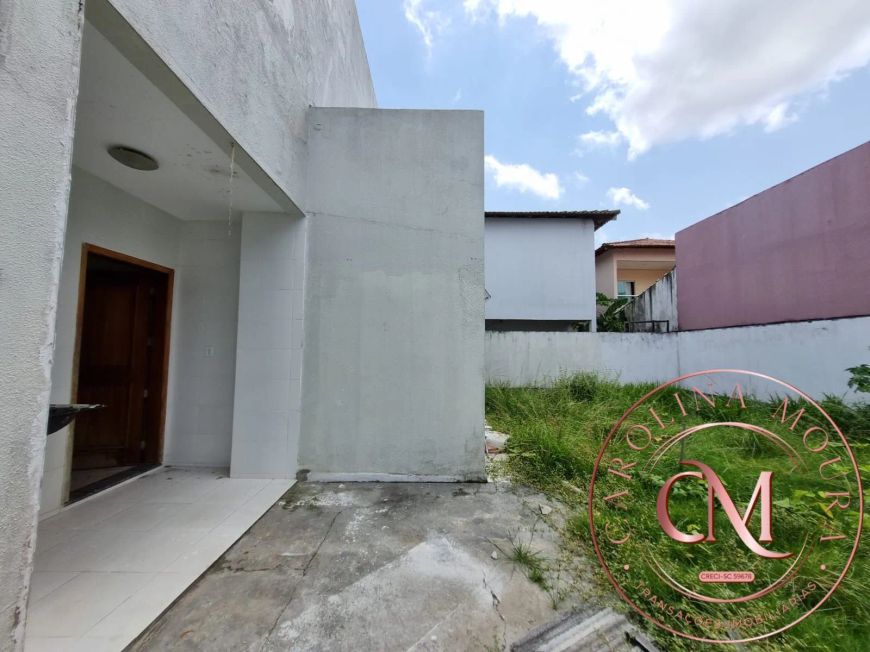 Condomínio Cidade Jardim 2 – Casa com 5 quartos sendo 4 suítes.