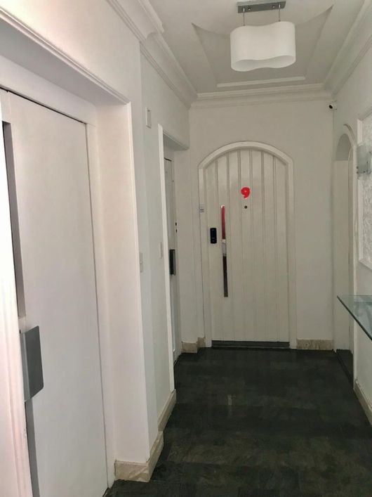 Apartamento para venda possui 227,23 metros quadrados com 4 quartos em Batista Campos - Belém - Pará