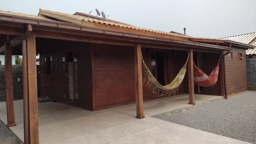 Casa de Madeira à Venda no Alto Arroio - Lagoa do Quintino