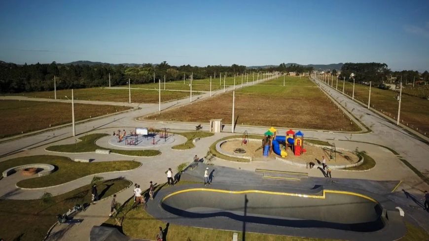 Lote 360m² com matrícula!
