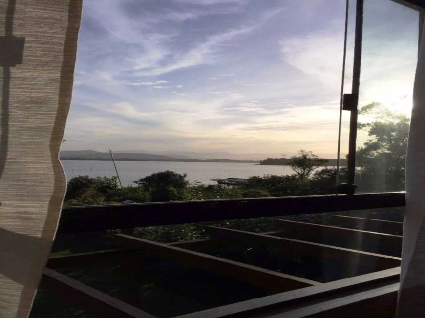Casa Mobiliada em Excelente Localização no Bairro Ibiraquera