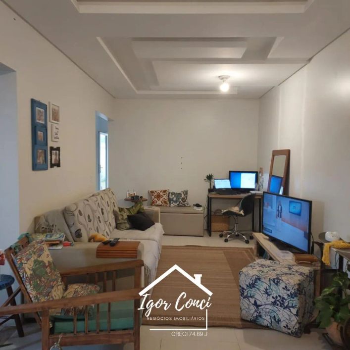 Casa para Venda em Imbituba, Village, 3 dormitórios, 1 suíte, 1 banheiro, 1 vaga