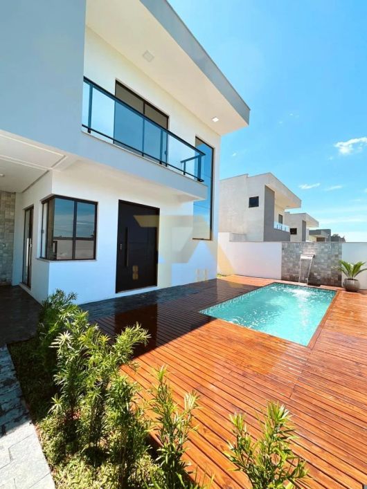 Sobrado Mobiliado com Piscina e Vista para o Pôr do Sol | Ibiraquera - SC